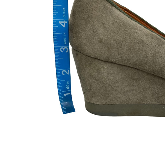Gentle Souls Loafers Womens Sz 8 Gray Suede Leather Slip On Wedge - Picture 9 of 9